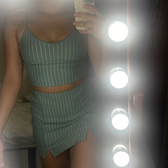 2 PIECE MATCHING SET - Picture 3 of 3